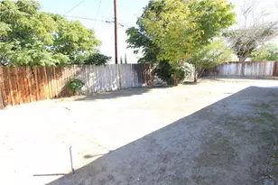 16258 Forest, Victorville, CA 92395 - Photo 3