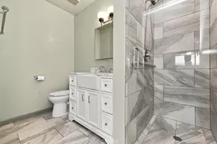 7227 Whitaker Ave, Lake Balboa, CA 91406 - Photo 43