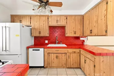7227 Whitaker Avenue, Lake Balboa, CA 91406 - Photo 19