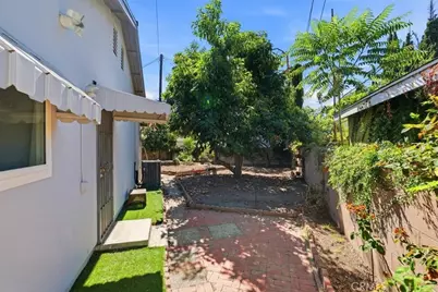 7227 Whitaker Avenue, Lake Balboa, CA 91406 - Photo 55