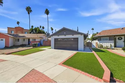 7227 Whitaker Avenue, Lake Balboa, CA 91406 - Photo 3