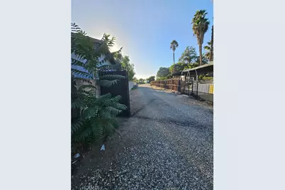 11046 Kadota, Pomona, CA 91766 - Photo 7