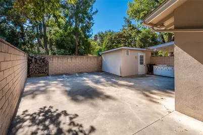 2200 Archdale St, Riverside, CA 92506 - Photo 9