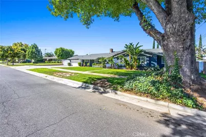 5479 Chatham Drive, Riverside, CA 92506 - Photo 5