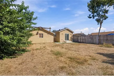 5510 Roosevelt Avenue, Santa Ana, CA 92703 - Photo 23