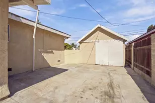1019 W Pine St, Santa Ana, CA 92703 - Photo 5