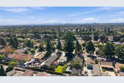1019 W Pine Street, Santa Ana, CA 92703 - Photo 13