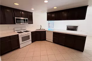44523 Galicia, Hemet, CA 92544 - Photo 5