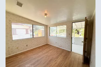 27276 Main, Highland, CA 92346 - Photo 13