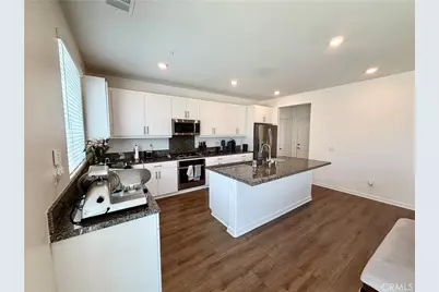 585 Bacon Ridge, Rialto, CA 92377 - Photo 3