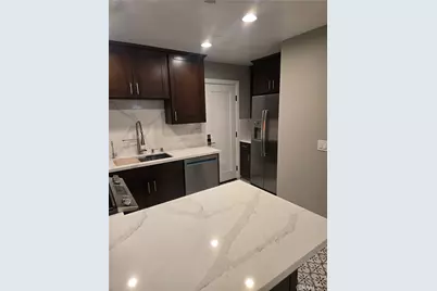 16408 Valencia, Fontana, CA 92335 - Photo 7