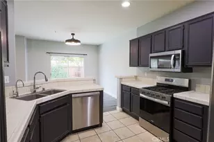 26107 Mayfield Union, Murrieta, CA 92563 - Photo 5