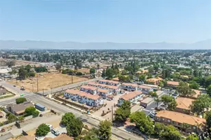 15909 Merrill Ave, Fontana, CA 92335 - Photo 17