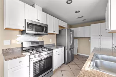 2031 Calle Diablo, Hemet, CA 92545 - Photo 9