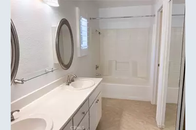 7776 Somerset, Highland, CA 92346 - Photo 9