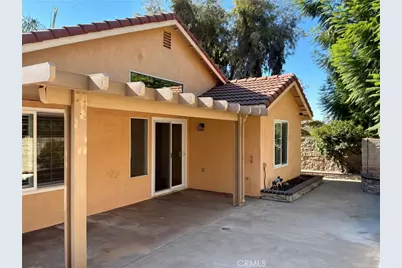 7776 Somerset, Highland, CA 92346 - Photo 5