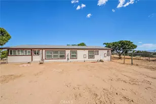8725 Cedar, Phelan, CA 92371 - Photo 35
