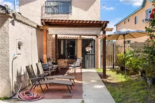 10616 Wilmington, Los Angeles, CA 90002 - Photo 3