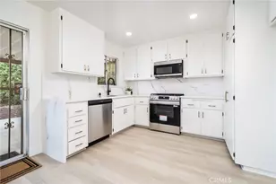 212 N Acacia Ave, Rialto, CA 92376 - Photo 9