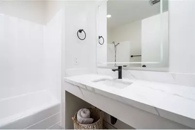 212 N Acacia Avenue, Rialto, CA 92376 - Photo 11