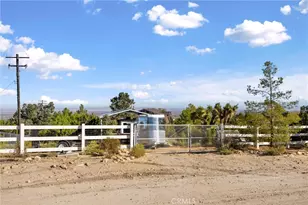 1034 Hollister Rd, Pinon Hills, CA 92372 - Photo 7