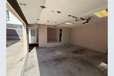 1110 Queen Anne Place, Los Angeles, CA 90019 - Photo 23