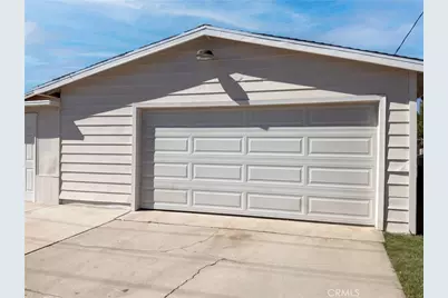 695 N Pepper Avenue, Rialto, CA 92376 - Photo 23