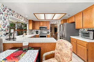 9726 Ripplecreek, Moreno Valley, CA 92557 - Photo 23