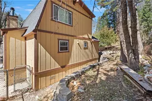 32799 Badger Ln, Running Springs, CA 92382 - Photo 33