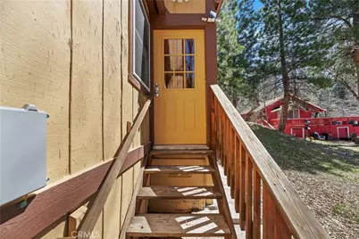 32799 Badger Ln, Running Springs, CA 92382 - Photo 7