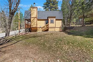 32799 Badger Ln, Running Springs, CA 92382 - Photo 5