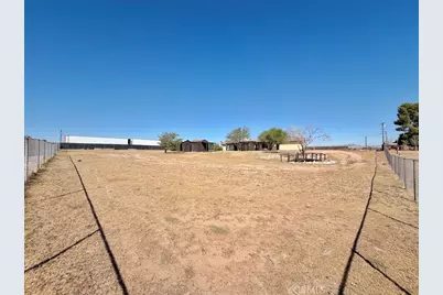 18075 Verano, Hesperia, CA 92345 - Photo 35