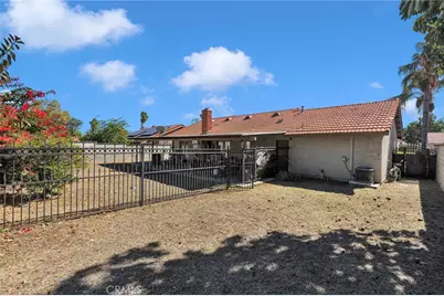 1282 W Hawthorne, Bloomington, CA 92316 - Photo 33