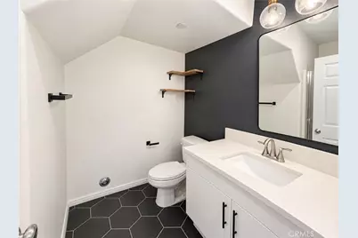 82 Preston, Buena Park, CA 90621 - Photo 17