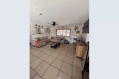 14737 Yucca, Hesperia, CA 92345 - Photo 5