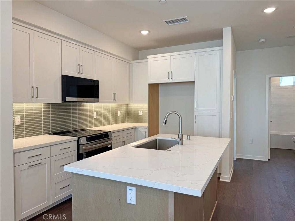 685 S Brea Blvd #101, Brea, CA 92821 - MLS IV26231800 - Coldwell Banker