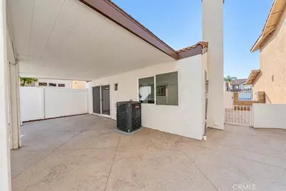 11817 Alabaster Court, Fontana, CA 92337 - Photo 9