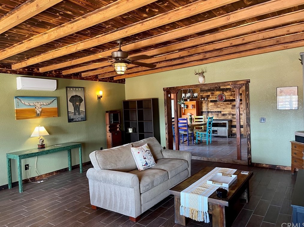 6291 Lear Ave, Twntynine Plm CA  92277-9143 exterior