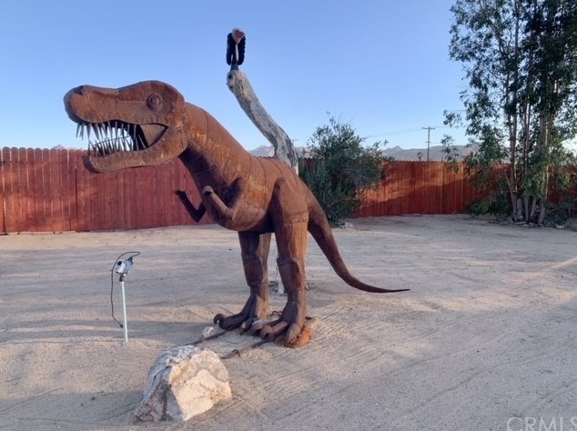 6291 Lear Ave, Twntynine Plm CA  92277-9143 exterior