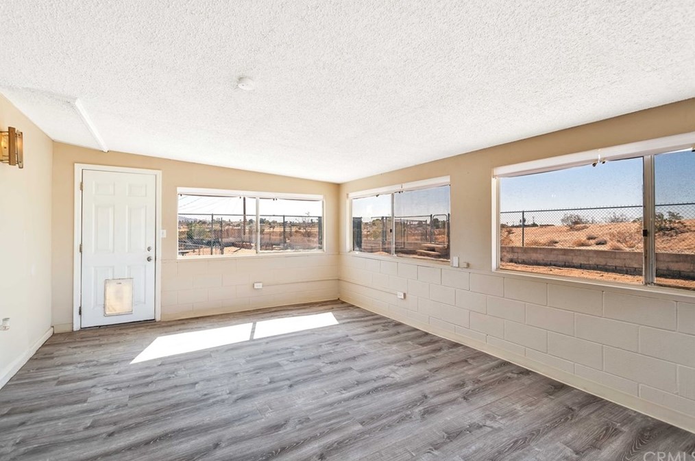 73038 Sunnyvale Dr, Twntynine Plm CA  92277-2243 exterior