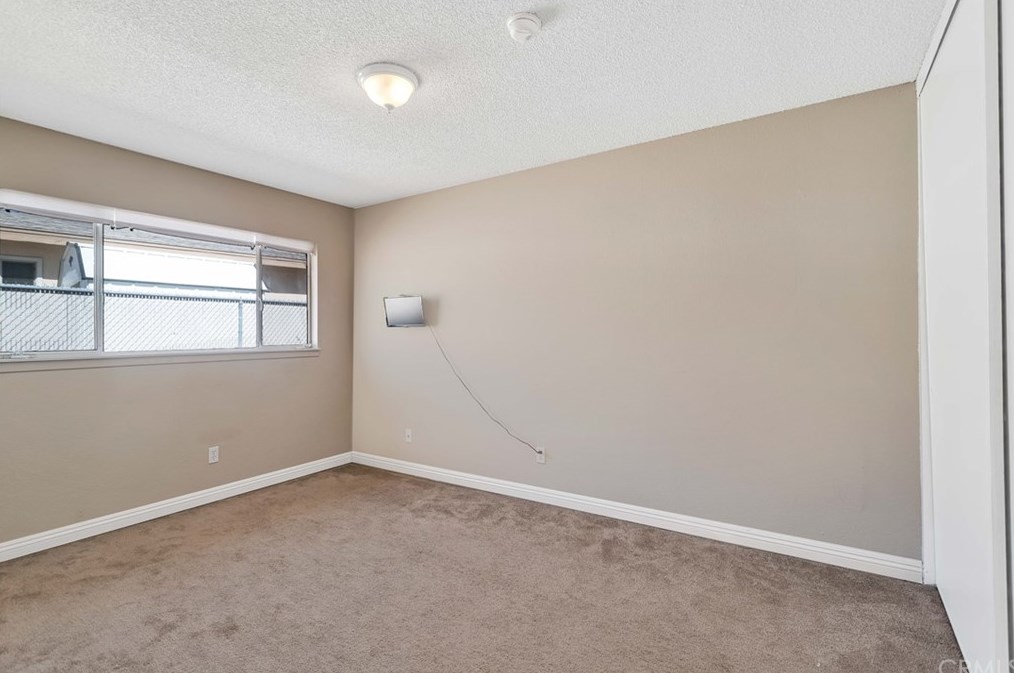 73038 Sunnyvale Dr, Twntynine Plm CA  92277-2243 exterior