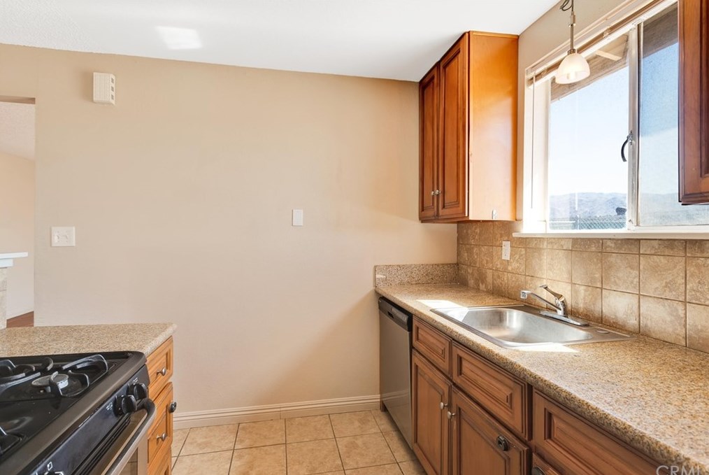 73038 Sunnyvale Dr, Twntynine Plm CA  92277-2243 exterior