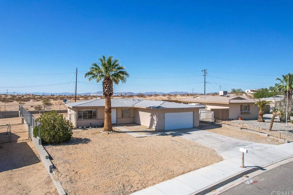 73038 Sunnyvale Dr, Twntynine Plm CA  92277-2243 exterior