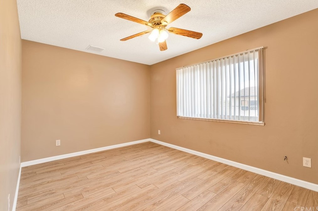 5530 Lupine Ave, Twntynine Plm CA  92277-1468 exterior