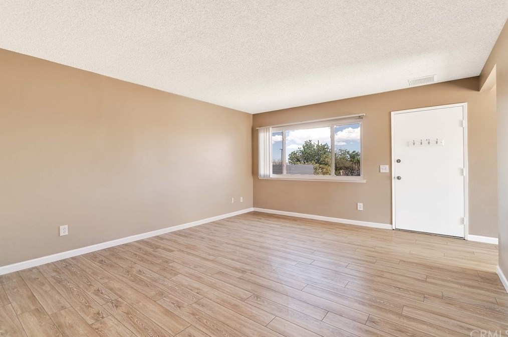 5530 Lupine Ave, Twntynine Plm CA  92277-1468 exterior