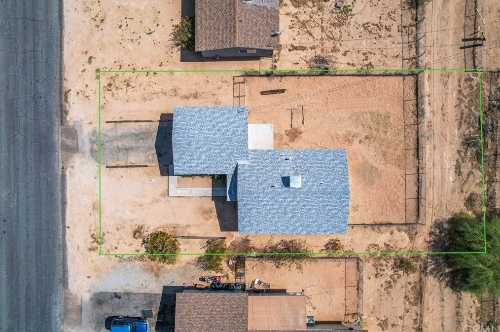 5530 Lupine Ave, Twntynine Plm CA  92277-1468 exterior