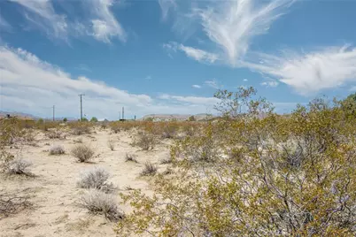 63400 Walpi Drive, Joshua Tree, CA 92252 - Photo 13