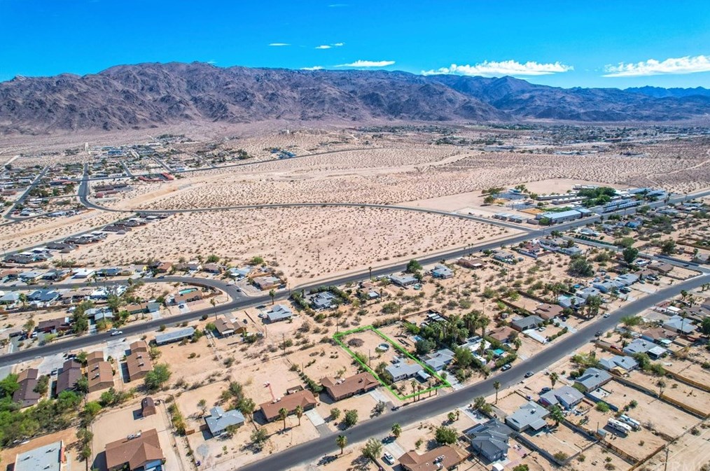 73355 Sun Valley Dr, Twntynine Plm CA  92277-2231 exterior