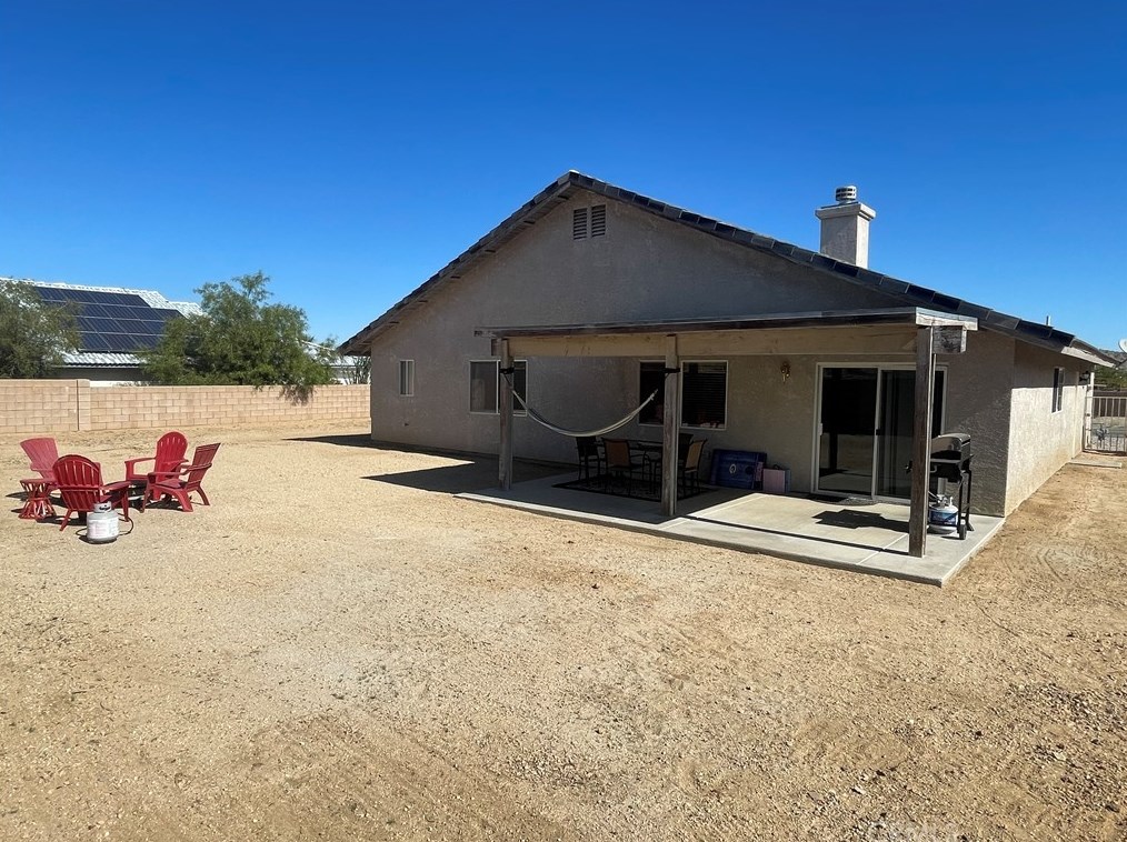 57131 Juarez Dr, Yucca Valley CA  92284-9500 exterior