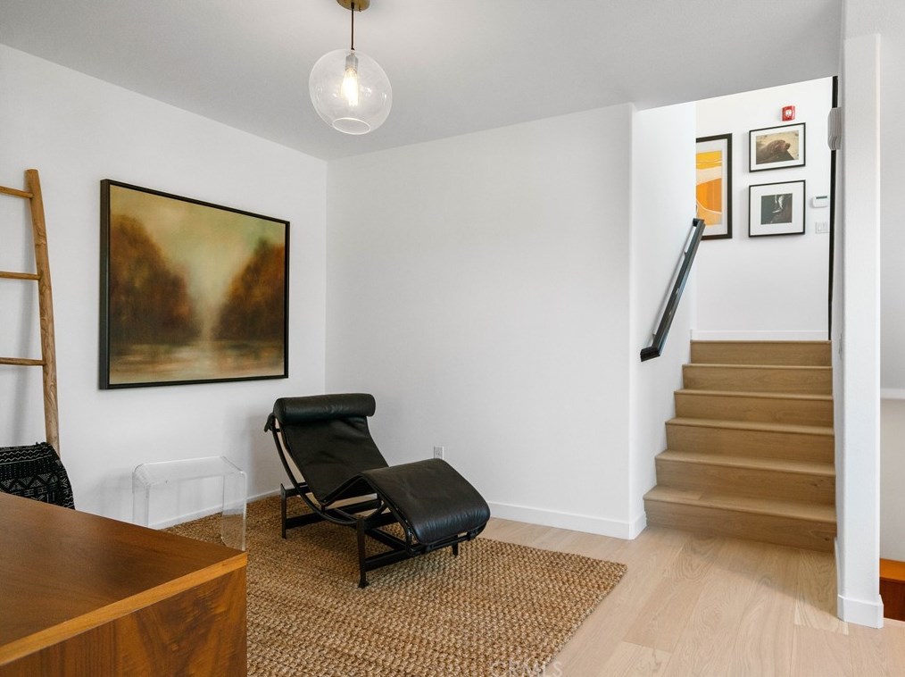 1638 Lucretia Ave, Los Angeles CA  90026-2650 exterior